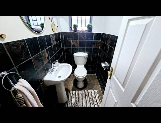 3 BEDROOM HOUSE FOR SALE IN CASHAN